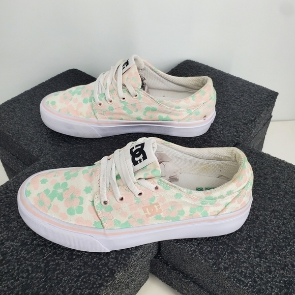 DC Shoes Youth 5 Girl's Trase TX Skate Shoes Floral Design Canvas - Picture 7 of 12